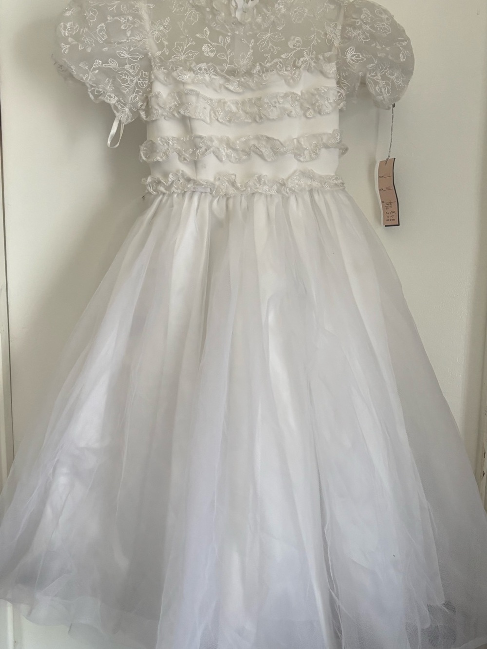 Girls White Lace & Tulle Party Dress with Puff Sleeves